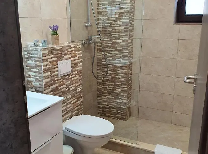 Hotel Roca Del Mar 3*