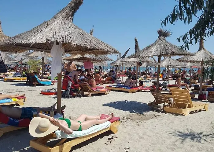 Hotel Roca Del Mar 3*