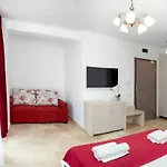 Hotel Roca Del Mar