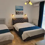 Roca Del Mar Hotel