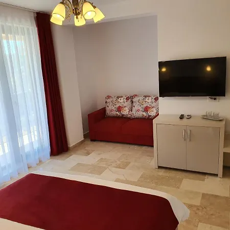 Roca Del Mar Hotel 3*