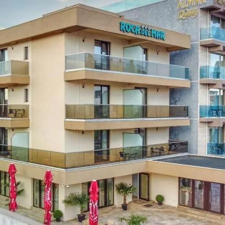 Roca Del Mar Hotel