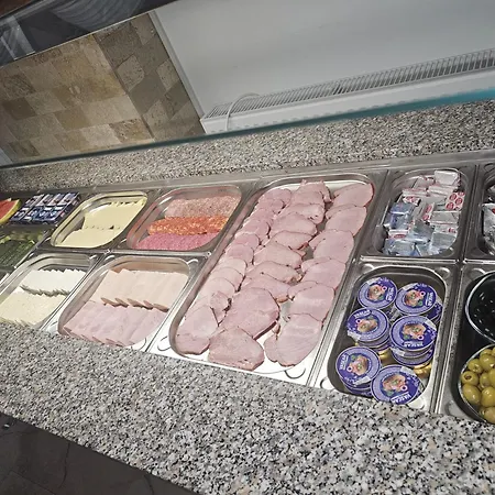 Roca Del Mar فندق 3*