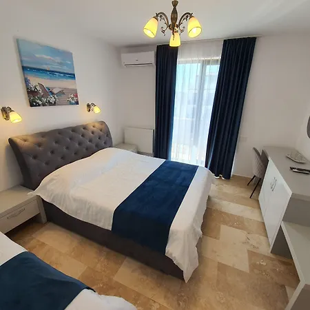 Roca Del Mar Hotel
