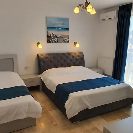 Roca Del Mar Hotel