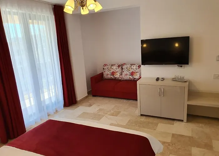 Roca Del Mar Hotel 3*