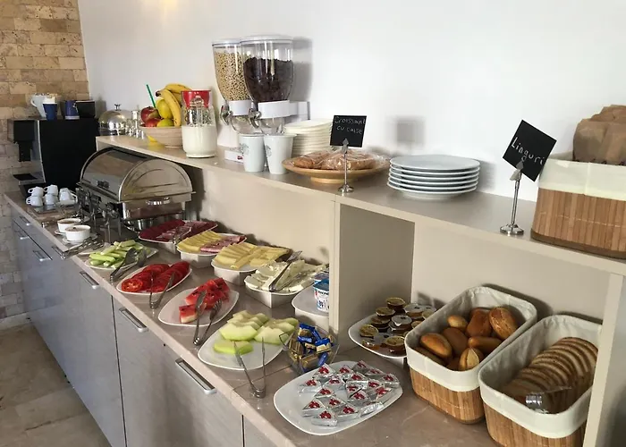 Roca Del Mar Hotel 3*